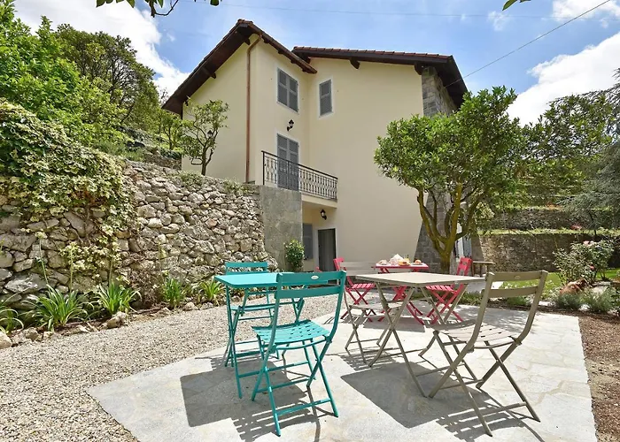 Castelli In AriaAlbergo